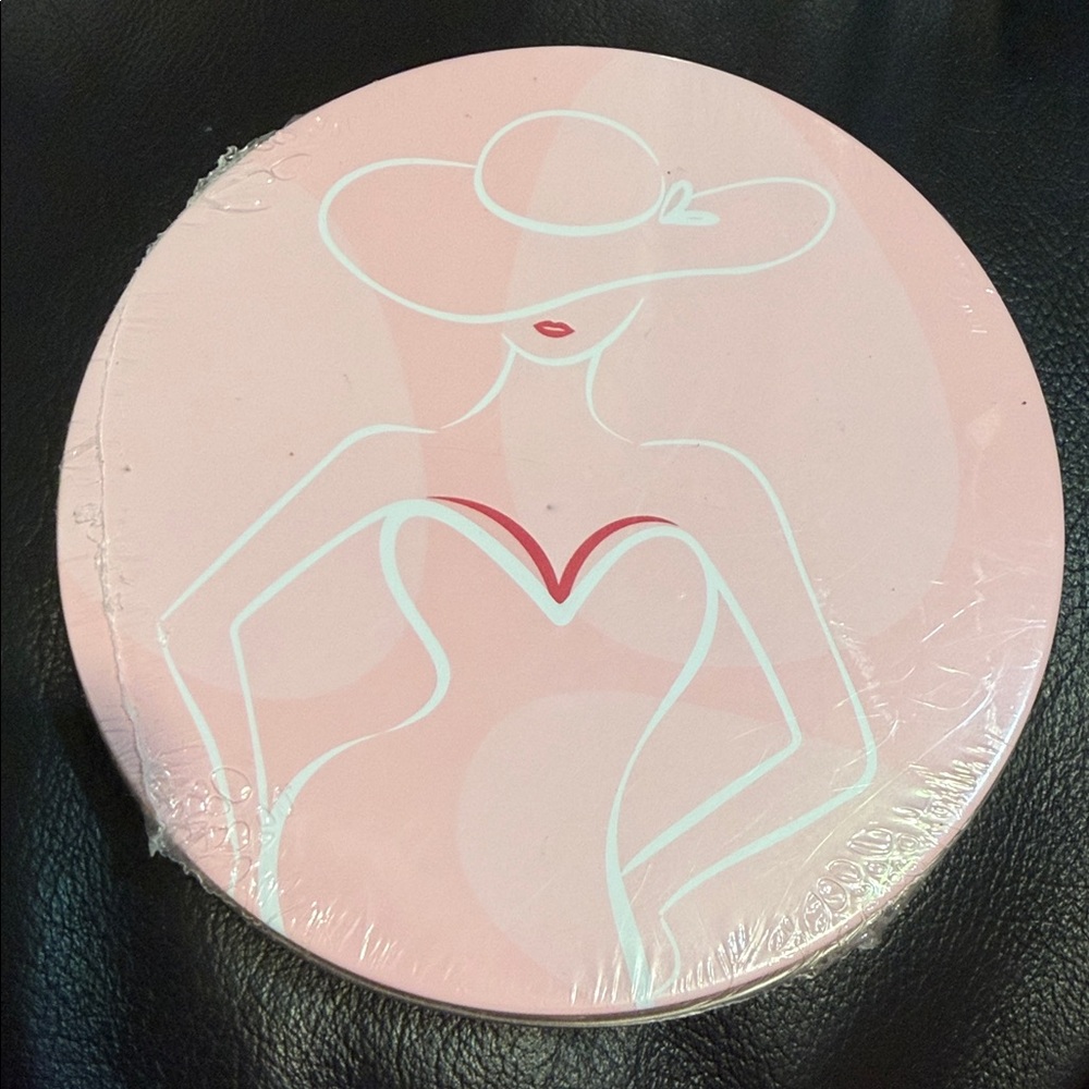 Amazon Pink Hat Box with Stylish Design